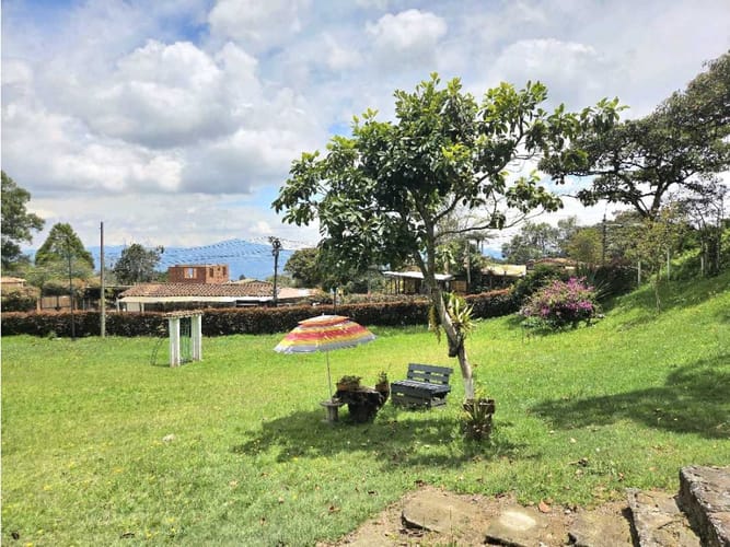 Finca en venta en El Diamante No. 2, Medellín, 300 m² · foto 22 de 24
