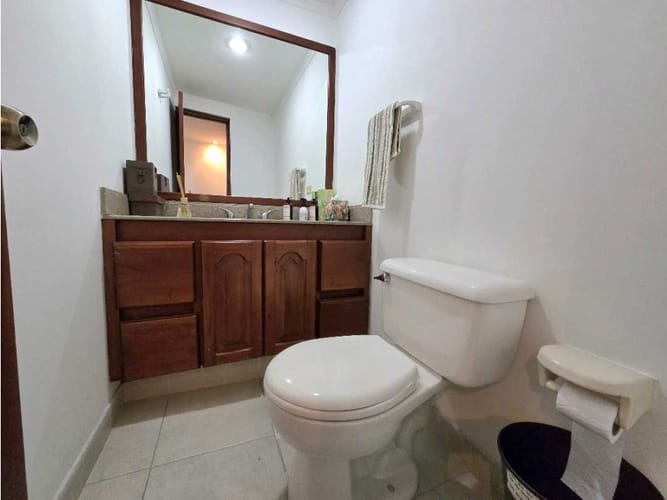 Apartamento de 2 alcobas en venta en El Diamante No. 2, Medellín, 134 m² · foto 5 de 15