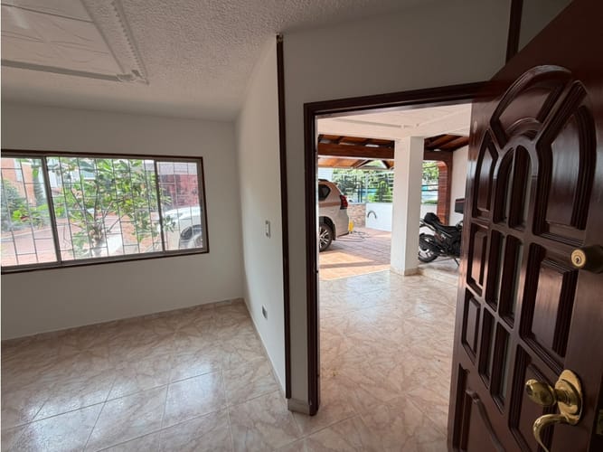 Casa de 6 alcobas en arriendo en Tairona Ii, Floridablanca, 240 m² · foto 4 de 24