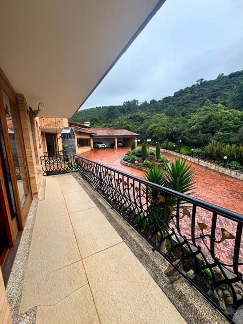Casa de 7 alcobas en venta en Yerbabuena, Chía, 1977 m² · foto 7 de 24