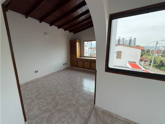 Casa de 6 alcobas en arriendo en Tairona Ii, Floridablanca, 240 m² · foto 17 de 24