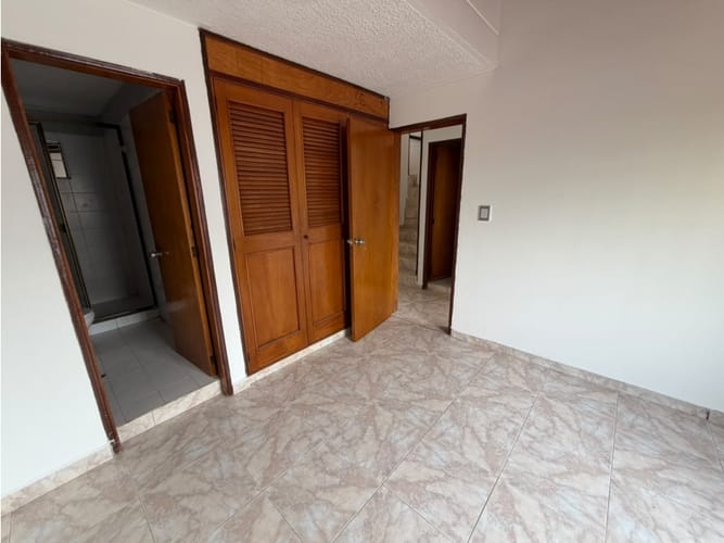 Casa de 6 alcobas en arriendo en Tairona Ii, Floridablanca, 240 m² · foto 21 de 24