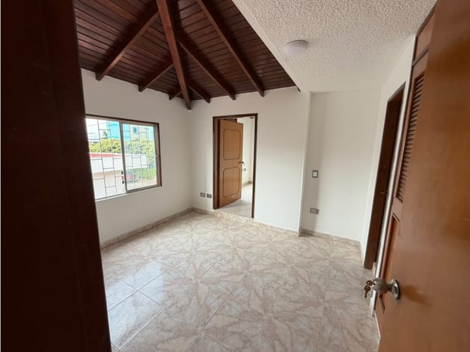 Casa de 6 alcobas en arriendo en Tairona Ii, Floridablanca, 240 m² · foto 23 de 24