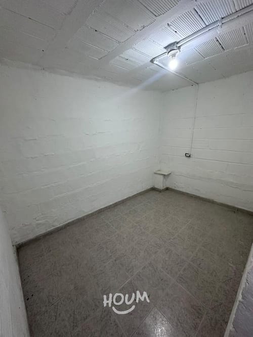Apartamento de 2 alcobas en venta en La Milagrosa, Medellín, 46 m² · foto 3 de 8