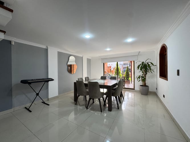 Casa de 4 alcobas en venta en Santa Lucia, Chía, 288 m² · foto 3 de 19