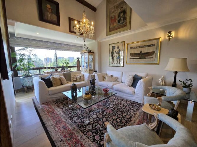 Apartamento de 3 alcobas en venta en Los Balsos, Medellín, 240 m² · foto 2 de 22