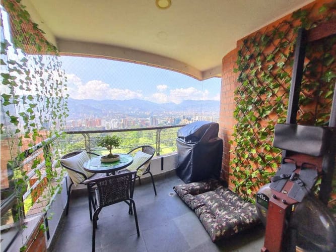 Apartamento de 3 alcobas en venta en San Lucas, Medellín, 140 m² · foto 6 de 15