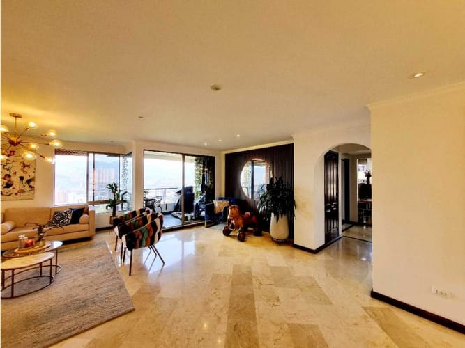 Apartamento de 3 alcobas en venta en San Lucas, Medellín, 140 m² · foto 7 de 15