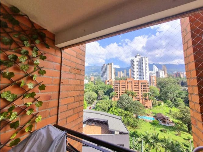 Apartamento de 3 alcobas en venta en San Lucas, Medellín, 140 m² · foto 8 de 15