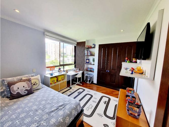Apartamento de 3 alcobas en venta en San Lucas, Medellín, 140 m² · foto 12 de 15