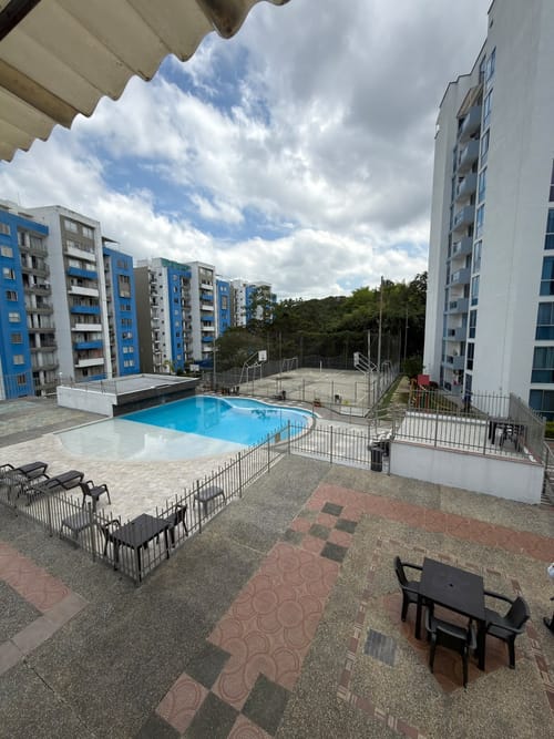 Apartamento de 5 alcobas en arriendo en Nueva Cecilia, Armenia, 115 m² · foto 2 de 23