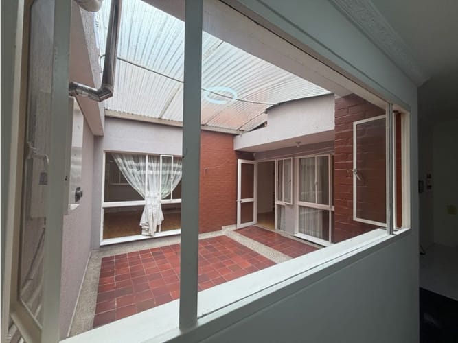 Apartaestudio en venta en Cedritos, Bogotá, 72 m² · foto 4 de 12