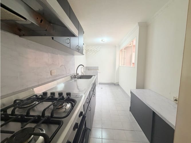 Apartaestudio en venta en Cedritos, Bogotá, 72 m² · foto 5 de 12
