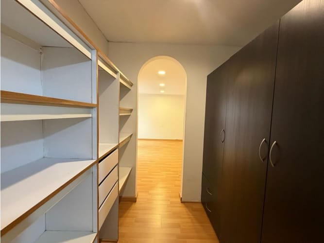 Apartaestudio en venta en Cedritos, Bogotá, 72 m² · foto 10 de 12