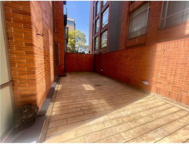 Apartamento de 1 alcoba en venta en Chico Norte, Bogotá, 59 m² · foto 10 de 24