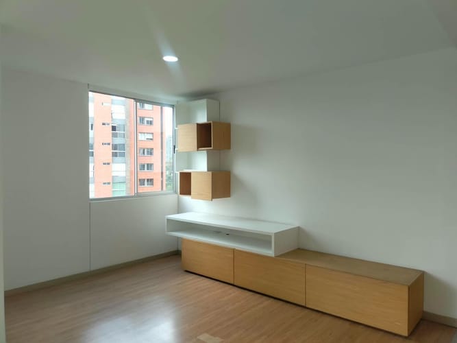Apartamento de 2 alcobas en arriendo en El Poblado, Medellín, 104 m² · foto 10 de 15