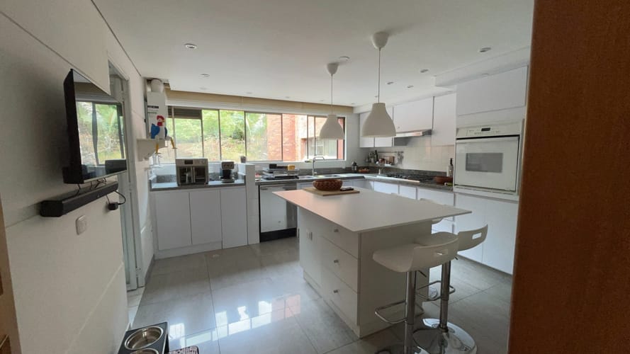Apartamento de 2 alcobas en venta en Niza Suba, Bogotá, 143 m² · foto 4 de 23