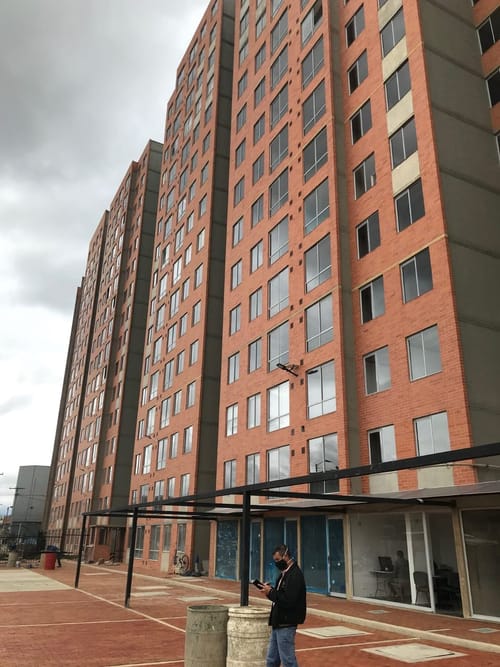 Apartamento de 2 alcobas en arriendo en Villa Gladys, Bogotá, 50 m² · foto 2 de 19
