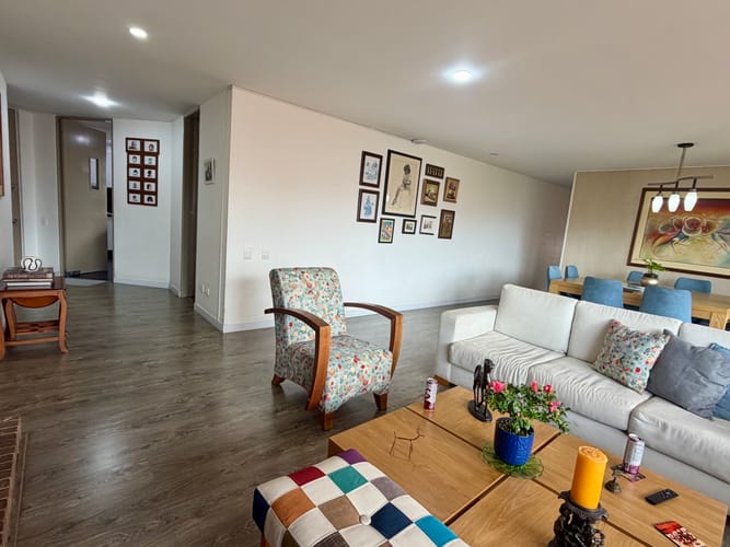 Apartamento de 3 alcobas en venta en Colina Campestre, Bogotá, 180 m² · foto 5 de 24