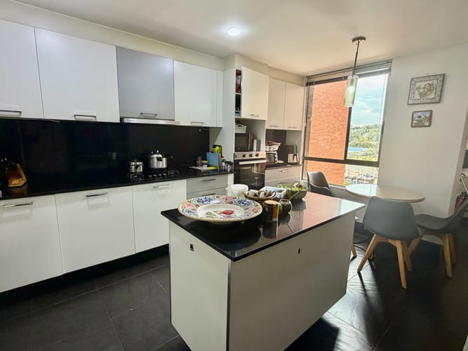 Apartamento de 3 alcobas en venta en Colina Campestre, Bogotá, 180 m² · foto 10 de 24