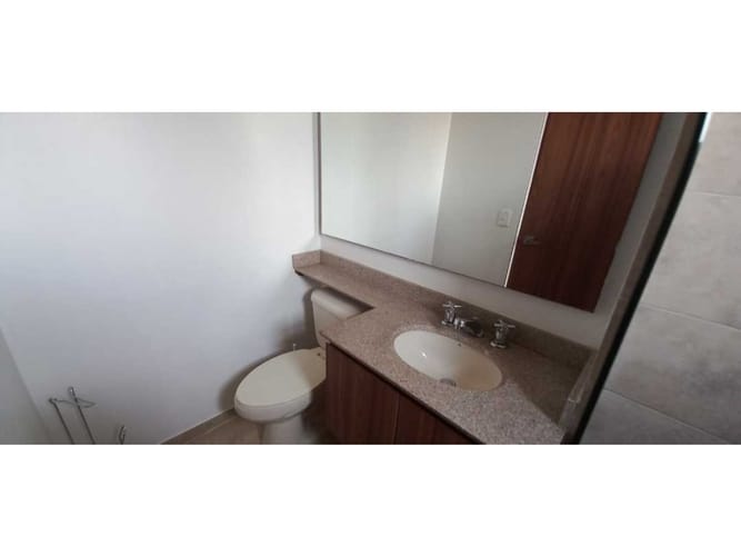 Apartamento de 3 alcobas en arriendo en Villas De Aranjuez, Bogotá, 116 m² · foto 8 de 24