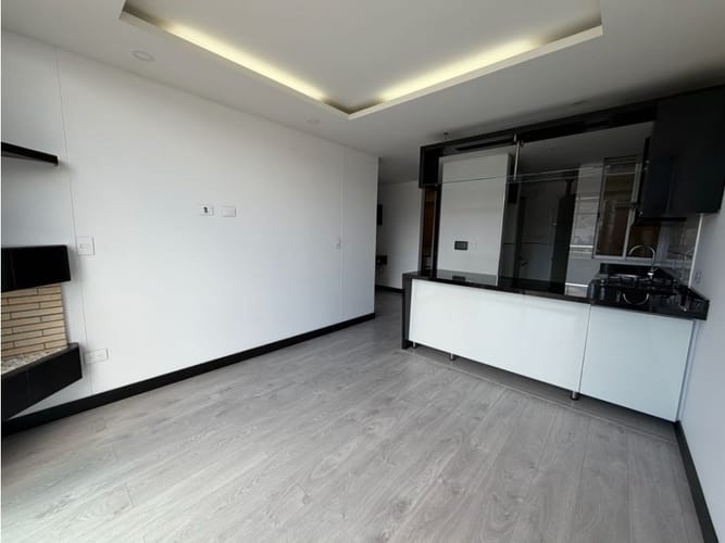 Apartaestudio en venta en Los Cedros, Bogotá, 49 m² · foto 3 de 19