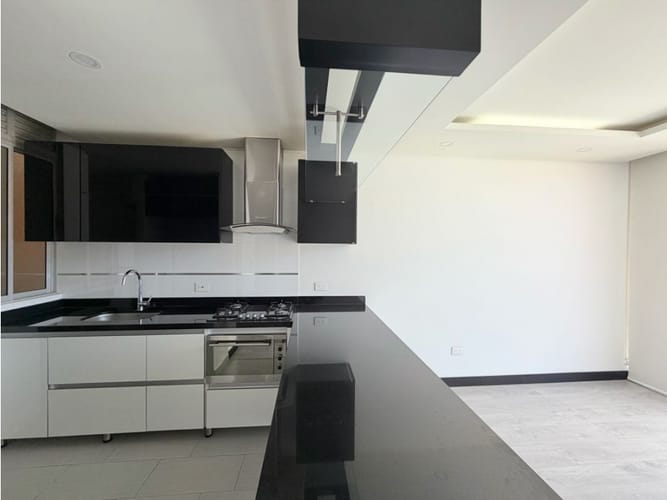 Apartaestudio en venta en Los Cedros, Bogotá, 49 m² · foto 5 de 19