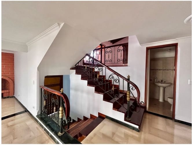 Apartamento de 3 alcobas en venta en El Tesoro, Medellín, 165 m² · foto 4 de 24