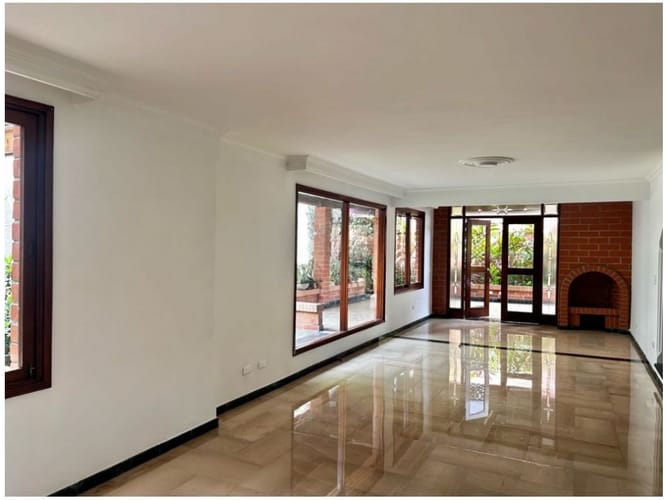 Apartamento de 3 alcobas en venta en El Tesoro, Medellín, 165 m² · foto 6 de 24