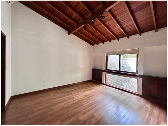 Apartamento de 3 alcobas en venta en El Tesoro, Medellín, 165 m² · foto 13 de 24