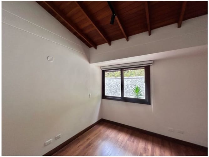 Apartamento de 3 alcobas en venta en El Tesoro, Medellín, 165 m² · foto 14 de 24