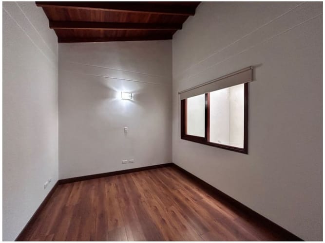 Apartamento de 3 alcobas en venta en El Tesoro, Medellín, 165 m² · foto 15 de 24