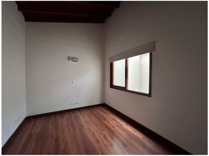 Apartamento de 3 alcobas en venta en El Tesoro, Medellín, 165 m² · foto 16 de 24