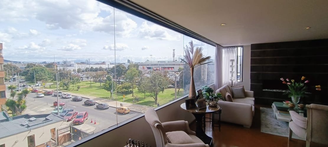 Apartamento de 3 alcobas en venta en Santa Barbara, Bogotá, 140 m² · foto 10 de 19