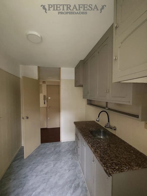 Apartamento en alquiler, 3 dormitorios, 1 baño, terraza lavadero. Malvin Norte. · Foto 6