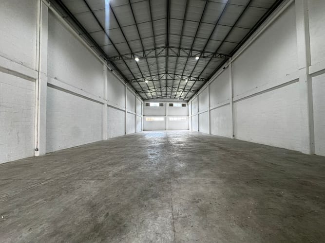 Bodega en arriendo en La Tablaza, La Estrella, 825 m² · foto 6 de 20