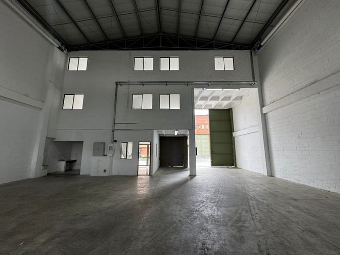 Bodega en arriendo en La Tablaza, La Estrella, 825 m² · foto 10 de 20