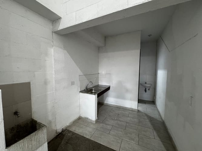 Bodega en arriendo en La Tablaza, La Estrella, 825 m² · foto 11 de 20