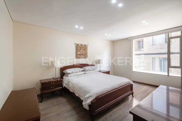 Apartamento de 3 alcobas en venta en Santa Bibiana, Bogotá, 192 m² · foto 8 de 16