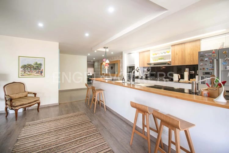 Apartamento de 3 alcobas en venta en Santa Bibiana, Bogotá, 192 m² · foto 5 de 16