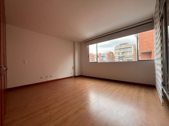 Apartamento de 3 alcobas en arriendo en Chicó Navarra, Bogotá, 106 m² · foto 11 de 18