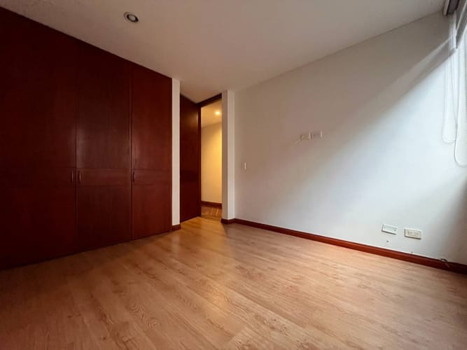 Apartamento de 3 alcobas en arriendo en Chicó Navarra, Bogotá, 106 m² · foto 15 de 18