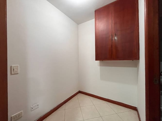 Apartamento de 3 alcobas en arriendo en Chicó Navarra, Bogotá, 106 m² · foto 18 de 18