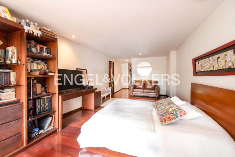 Apartamento en venta en Los Rosales, Bogotá · foto 9 de 19