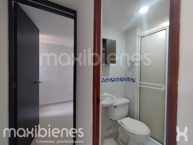 Apartamento de 2 alcobas en arriendo en El Chagualo, Medellín, 65 m² · foto 10 de 12