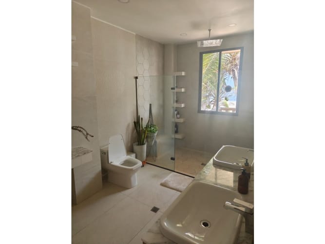 Casa de 5 alcobas en venta en Sabanilla, Barranquilla, 350 m² · foto 3 de 3