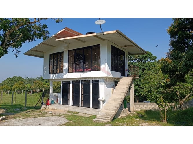 Casa de 5 alcobas en venta en Carmen De Bulira, Ibagué, 600 m² · foto 3 de 24