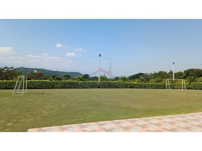 Casa de 5 alcobas en venta en Carmen De Bulira, Ibagué, 600 m² · foto 11 de 24