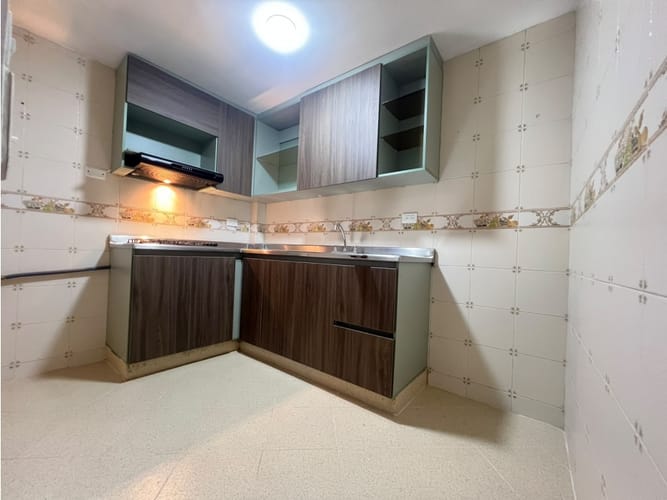 Apartaestudio en arriendo en San Jose, Medellín, 95 m² · foto 2 de 19