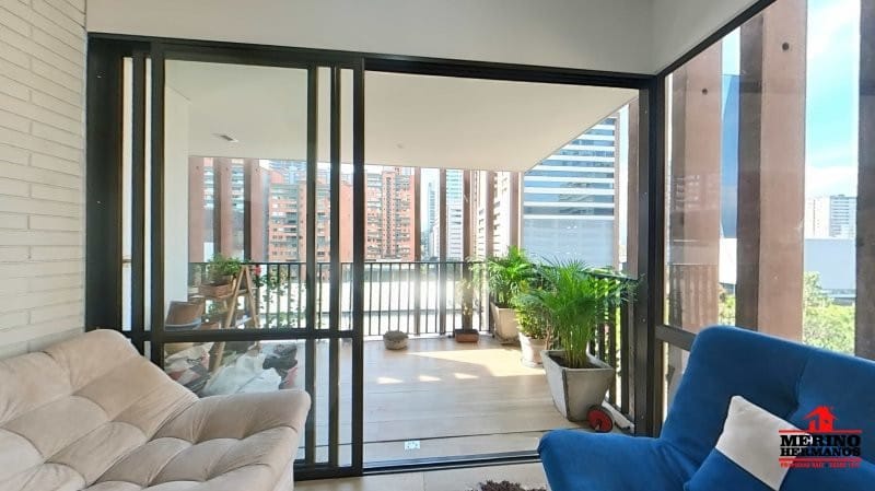 Apartamento de 2 alcobas en arriendo en El Poblado, Medellín, 85 m² · foto 3 de 20
